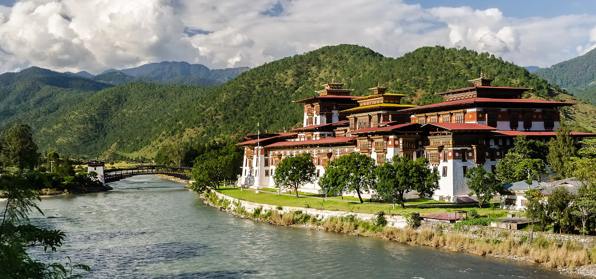Avila Travel Bután Punakha Dzong