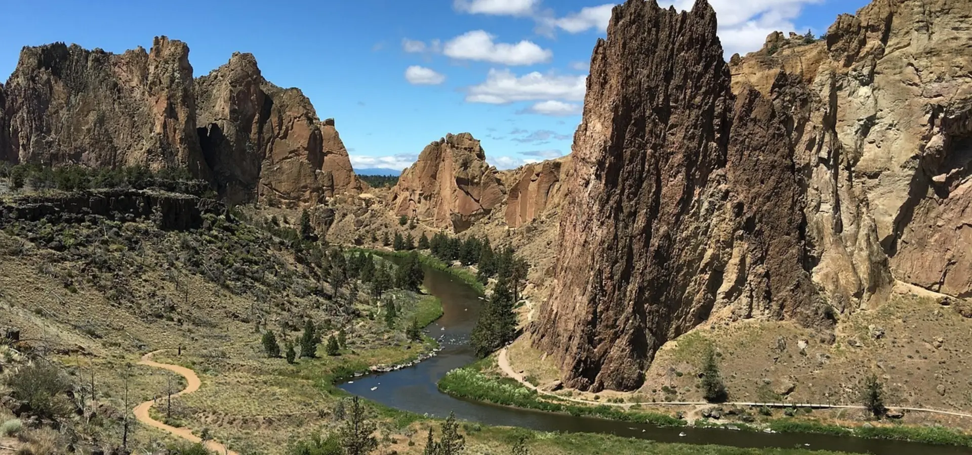 Avila Travel America Smith Rock Park Oregón