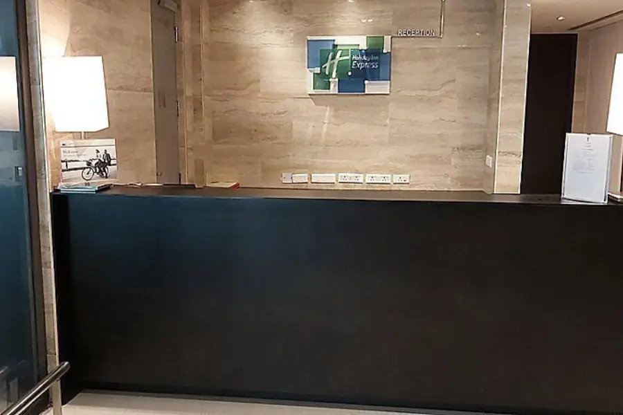 Holiday inn express nueva delhi 7221652910 2x1