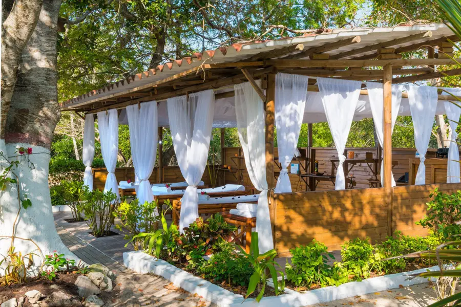 Hotel isla del encanto 14