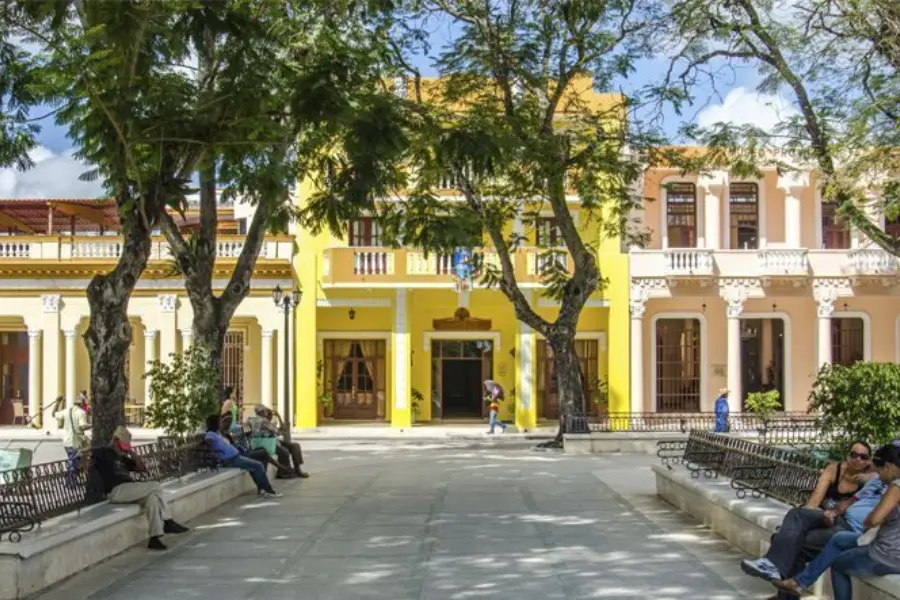 Exterior 2