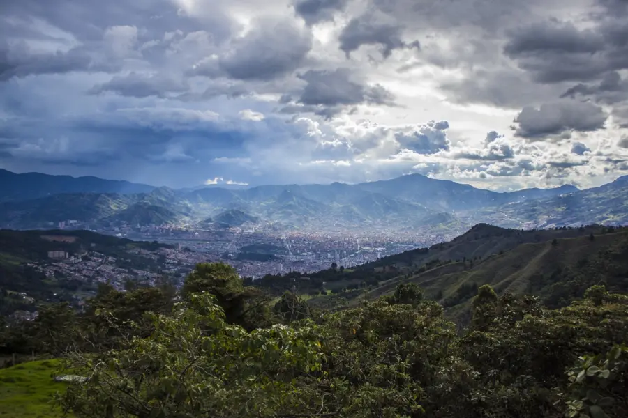 Medellín g73f65778c 1920