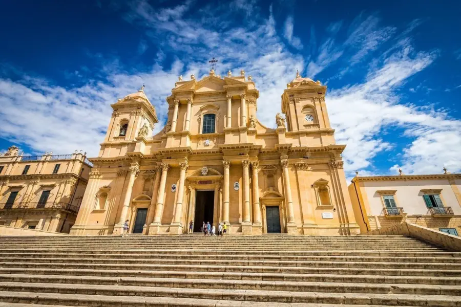 Catedral 1912944 1280