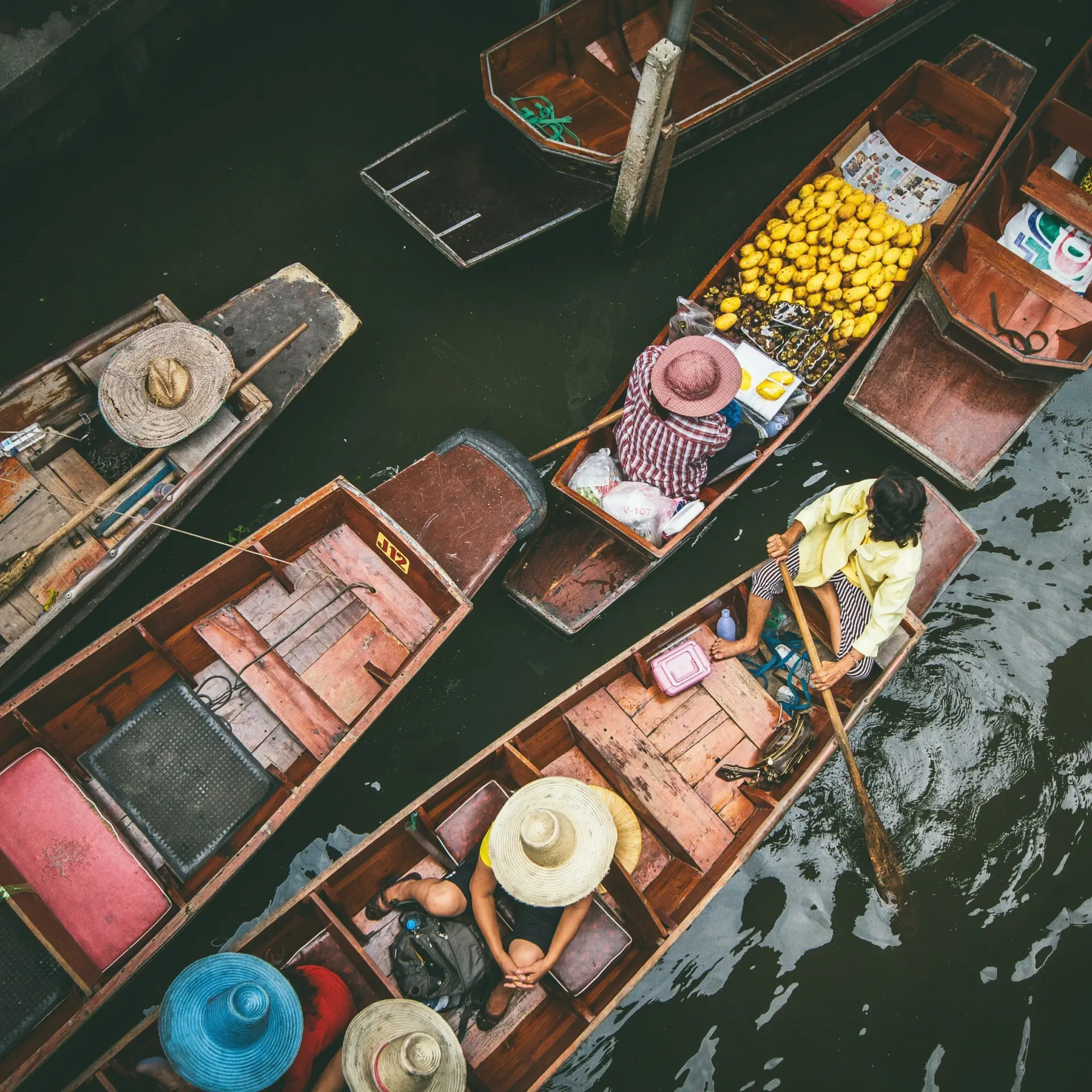 1743684381055 andrew ly 4fk JZ4 Txrbw unsplash