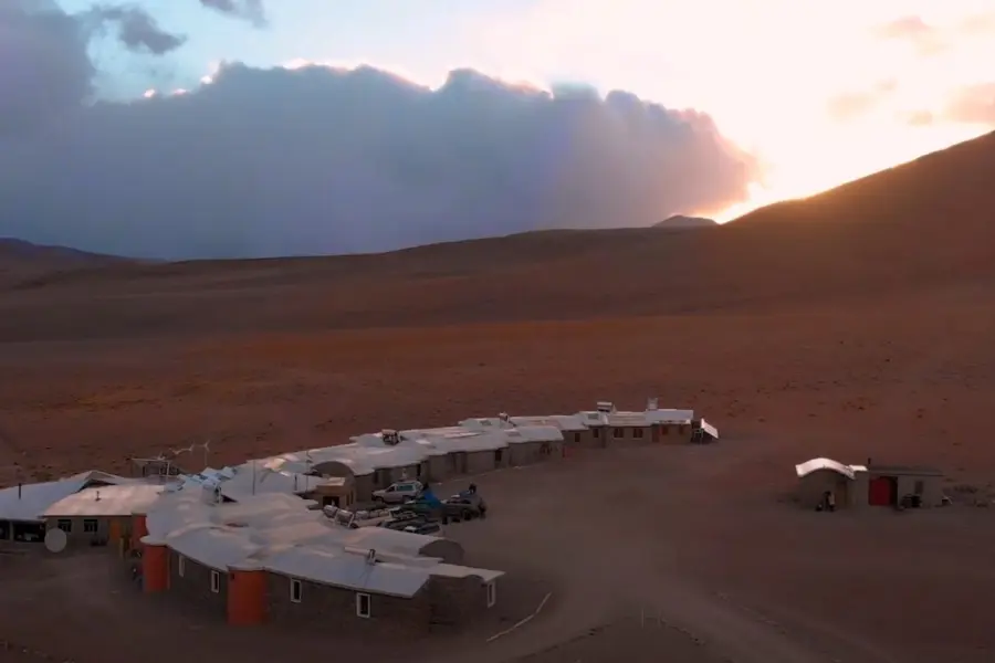 Captura de pantalla6 8 2025151852desierto taykahoteles com