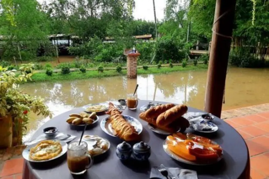 Desayuno en el delta del Mekong 500x375